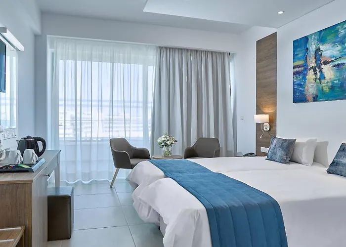 Gaia Sun N Blue Hotell 4*