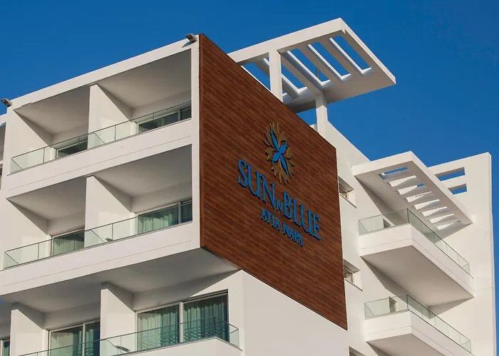 Gaia Sun N Blue 4* Ajía Nápa